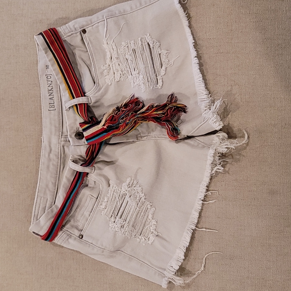 Blank NYC Beige Jean Cut off Shorts Size 30